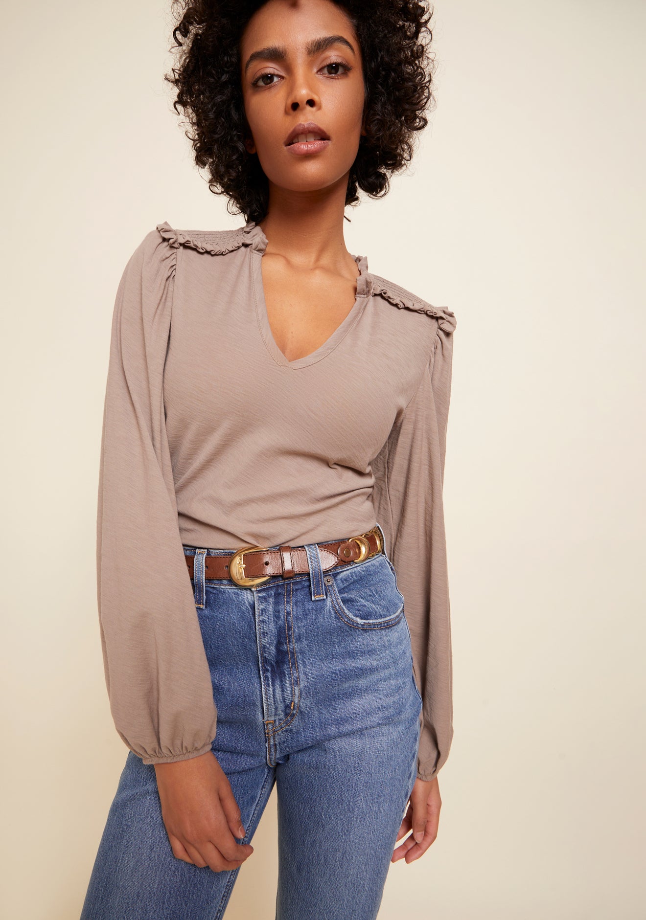 Dolly Smocked Shoulder Tee- Granite