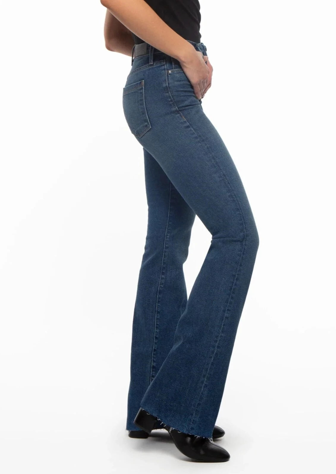 Bombshell Bell- La Jolla