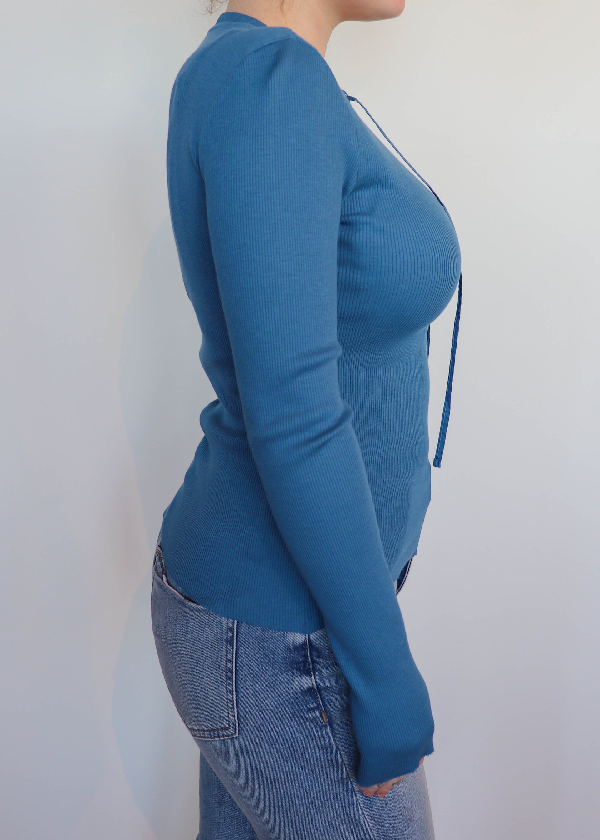 Kaia Lace Up Tee With Gold- Bluegrass