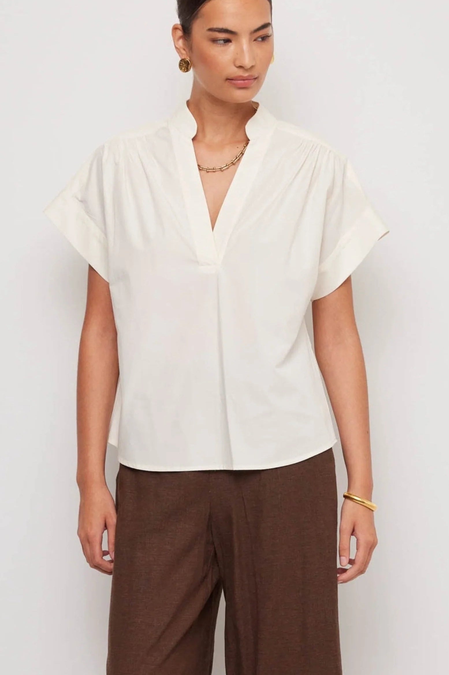 Olive Short Sleeve V Neck Top- Cream