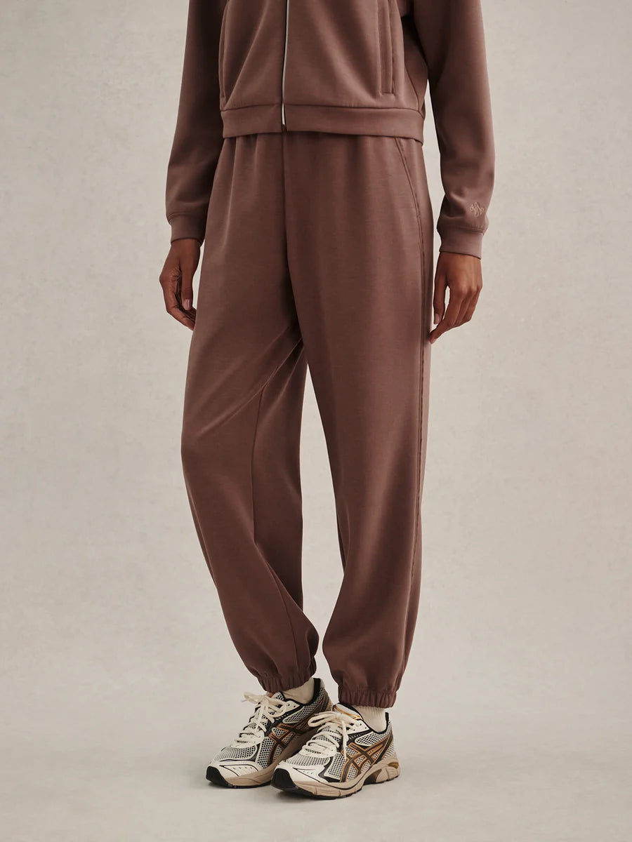 Eli Jogger 27" in Coffee Quartz