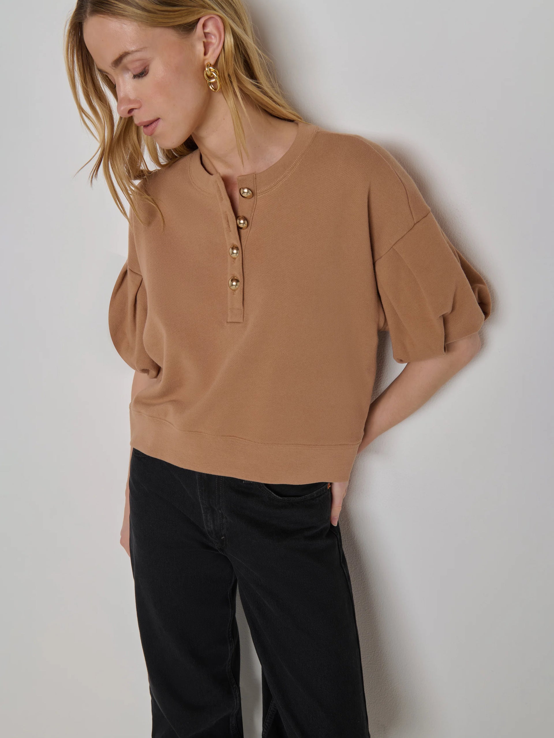 Nikki Sweatshirt- Palo Santo