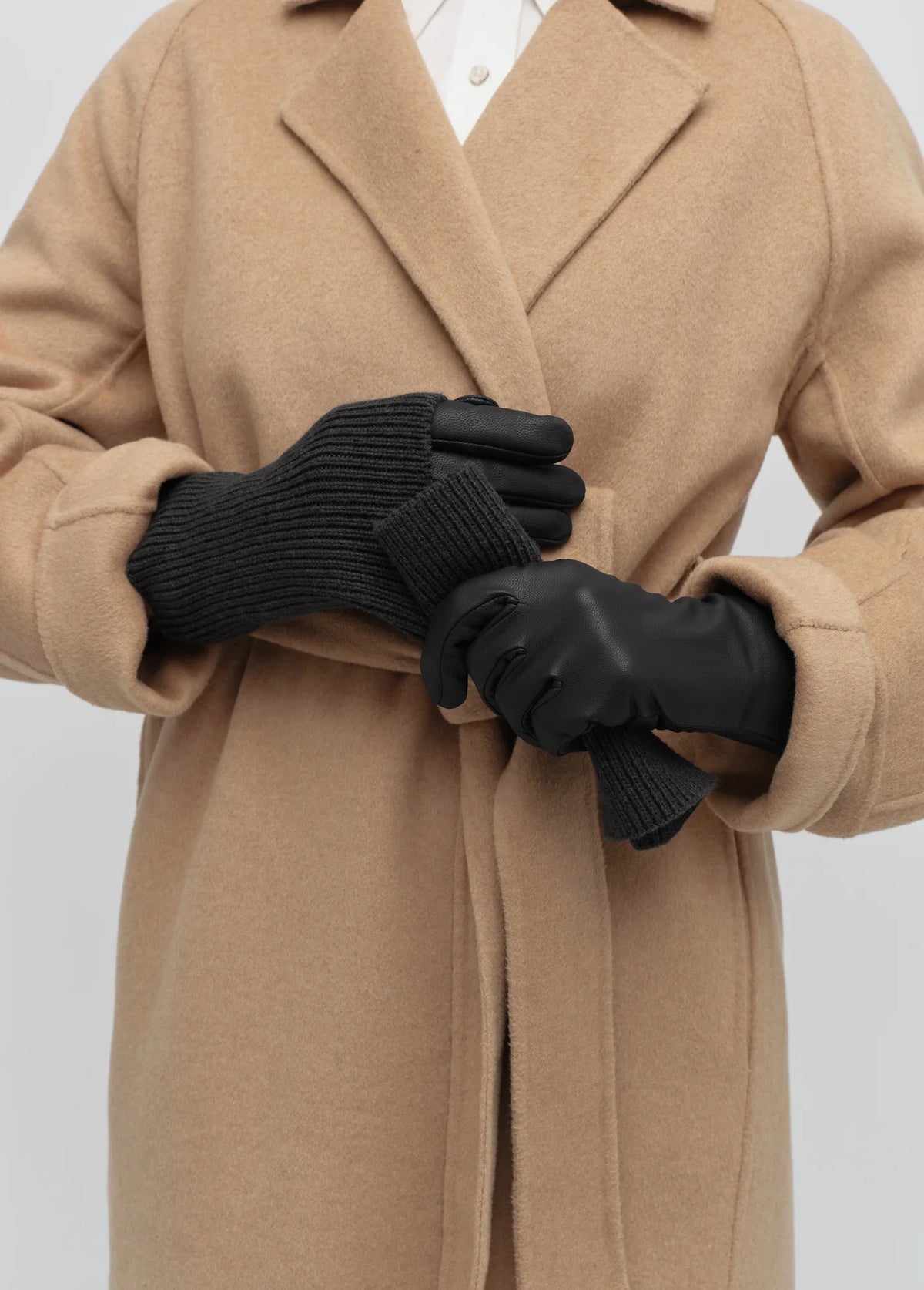 The City Gloves in Black Leather
