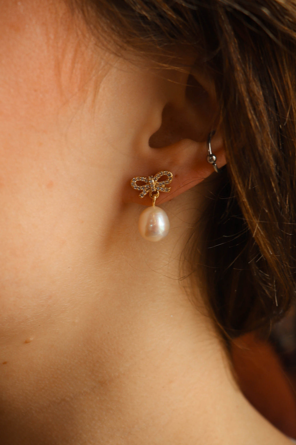 Bow and Pearl Studs