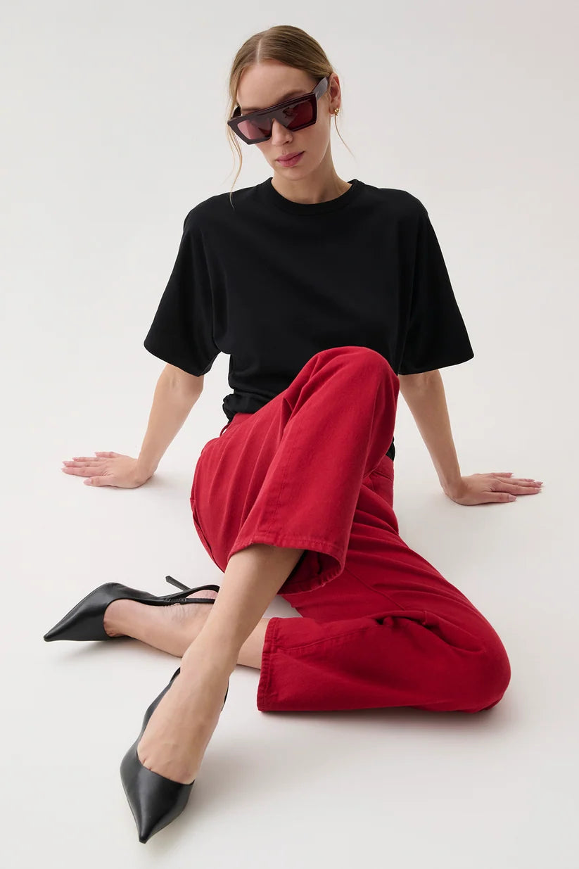 Lexi Mid Rise Bowed Straight in Savvy Red