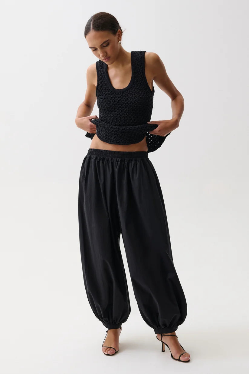 Liya Poplin Balloon Pant- Noir