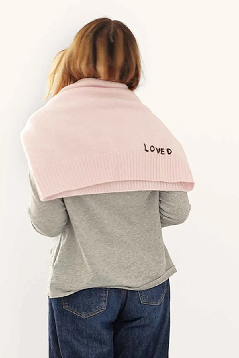Saturday Cashmere Sweater in Hardly Pink