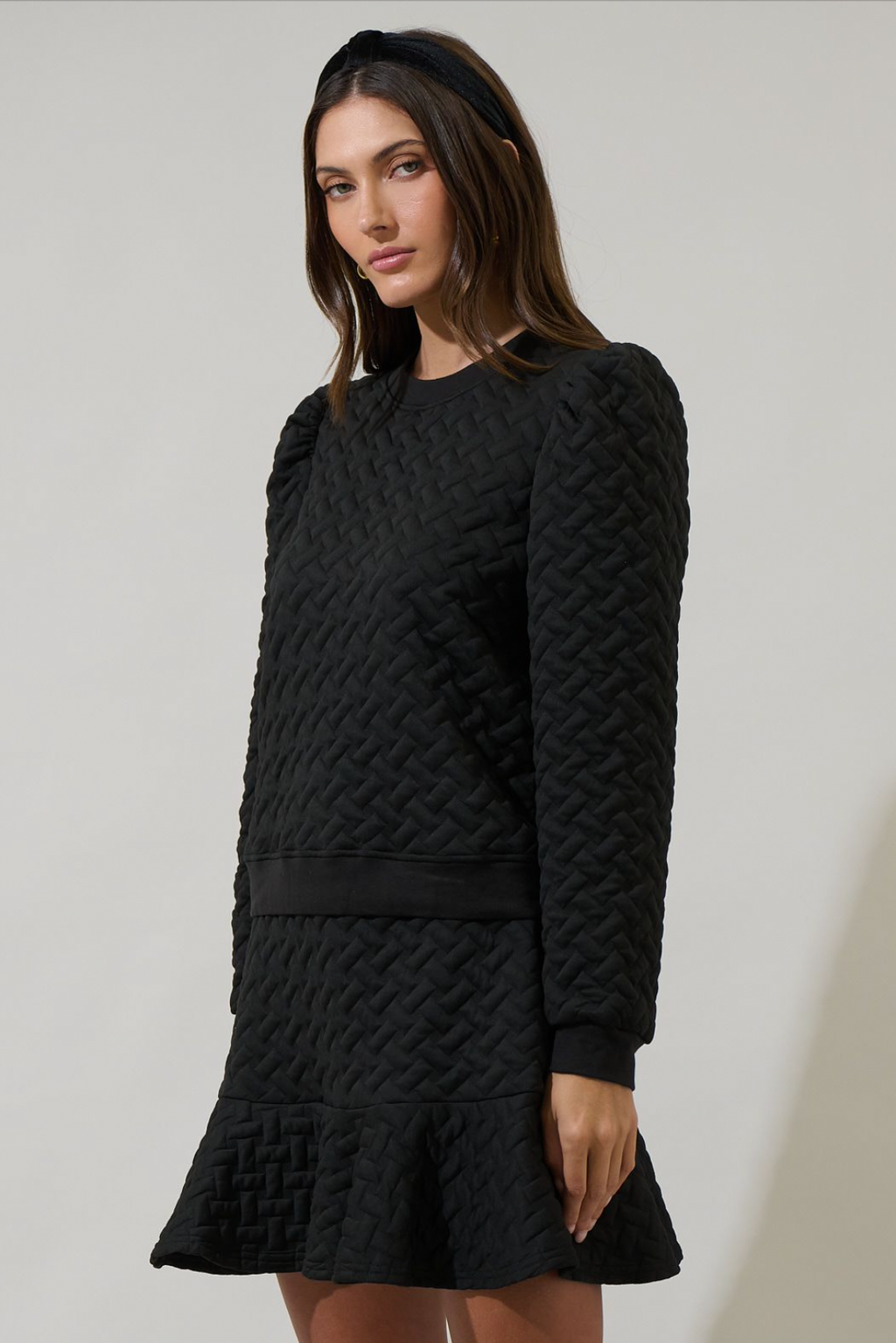 Yulia Quilted Puff Sleeve Sweatshirt- Black