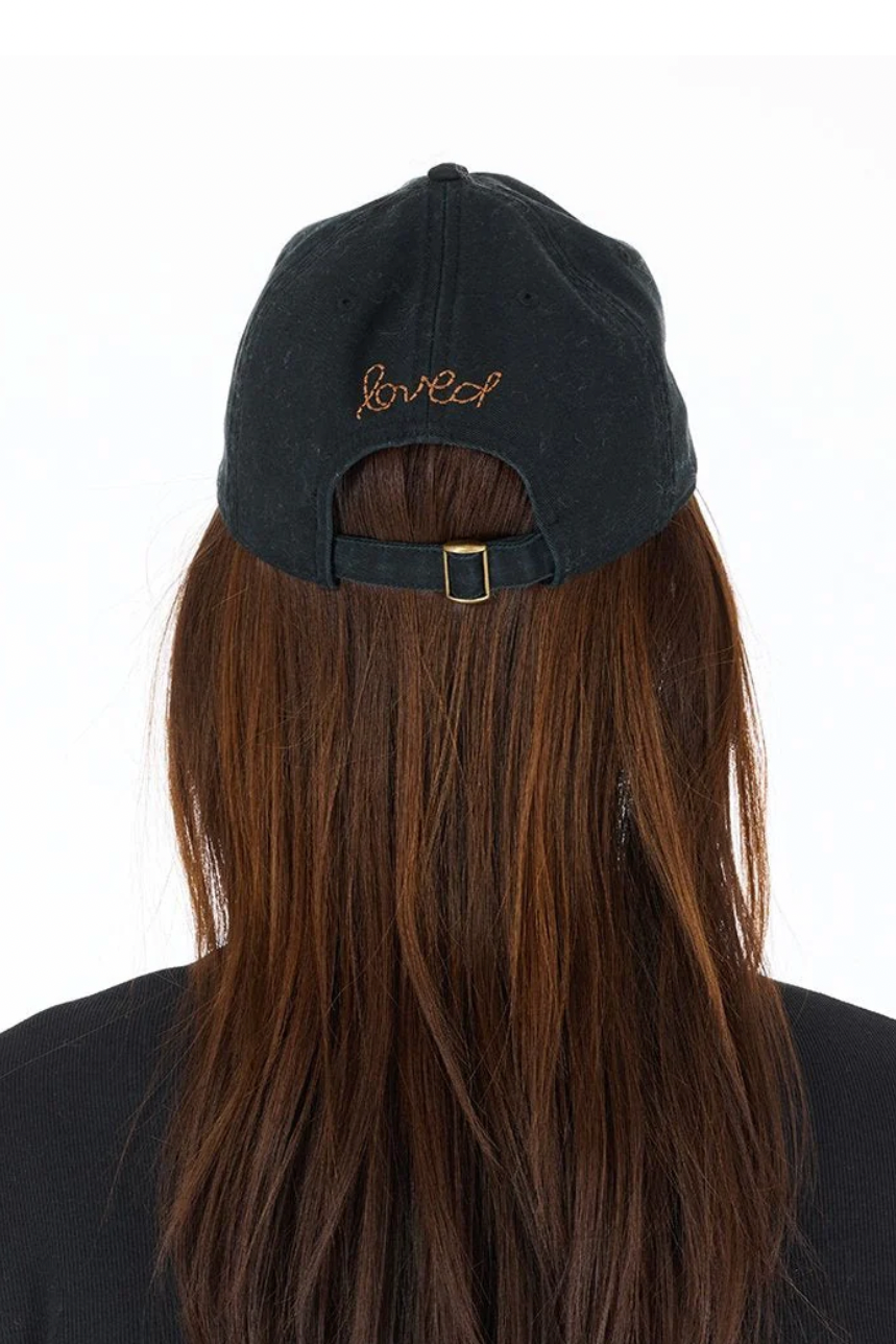 KR Imperfect Heart Hat- Black/Brown