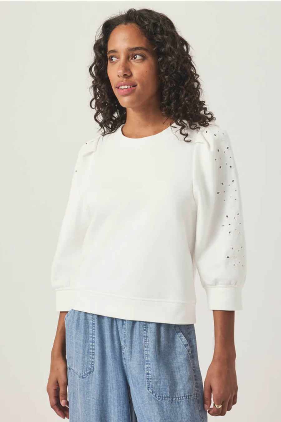 Rory Embroidered Sweatshirt- White