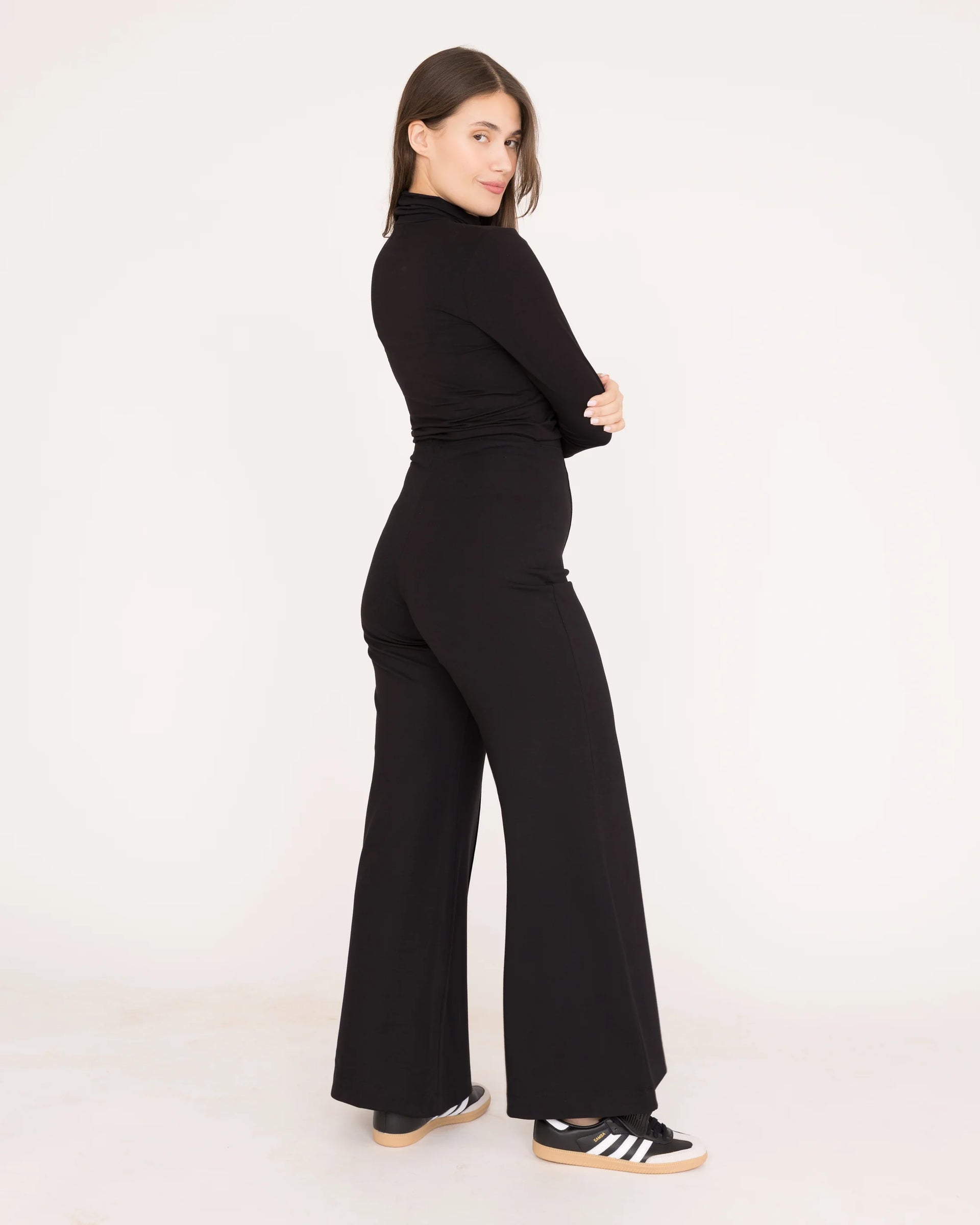 Ponte Knit Standard Wide Leg Pant- Black