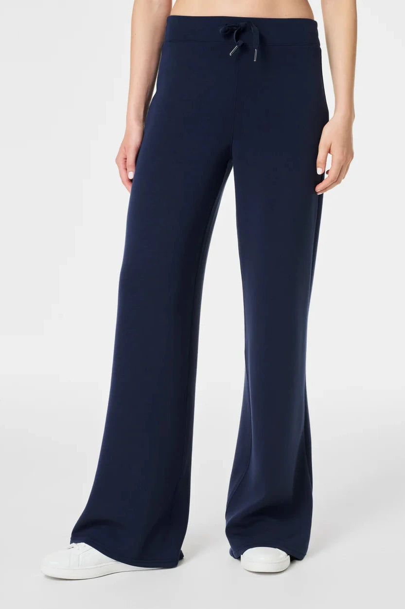 Air Essentials Wide Leg Pant- Navy