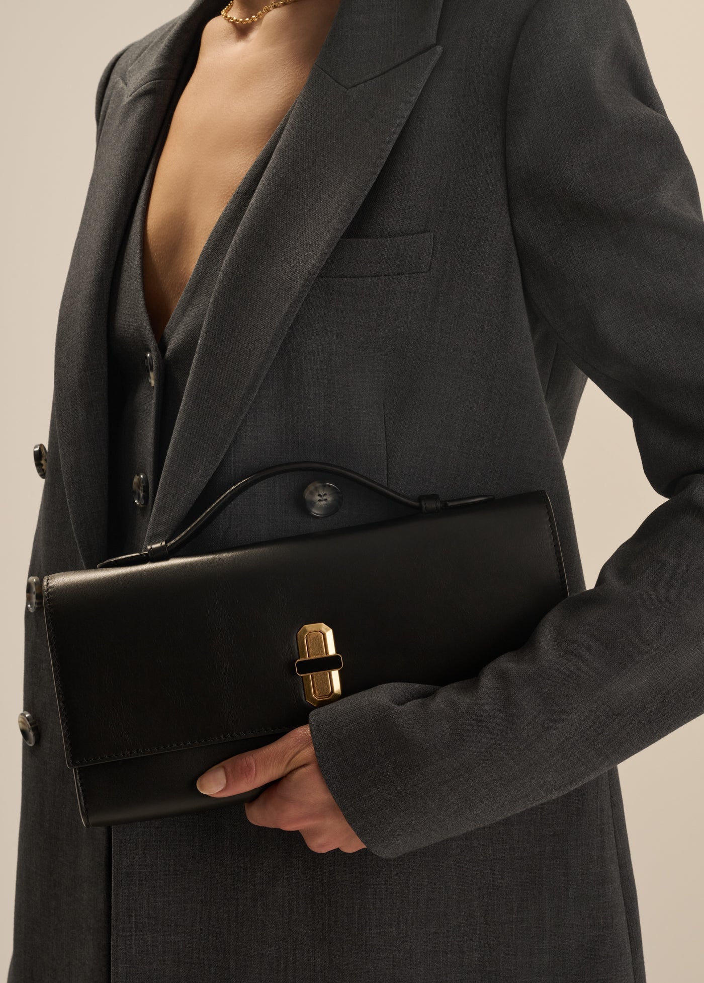 The Heirloom Clutch - Black
