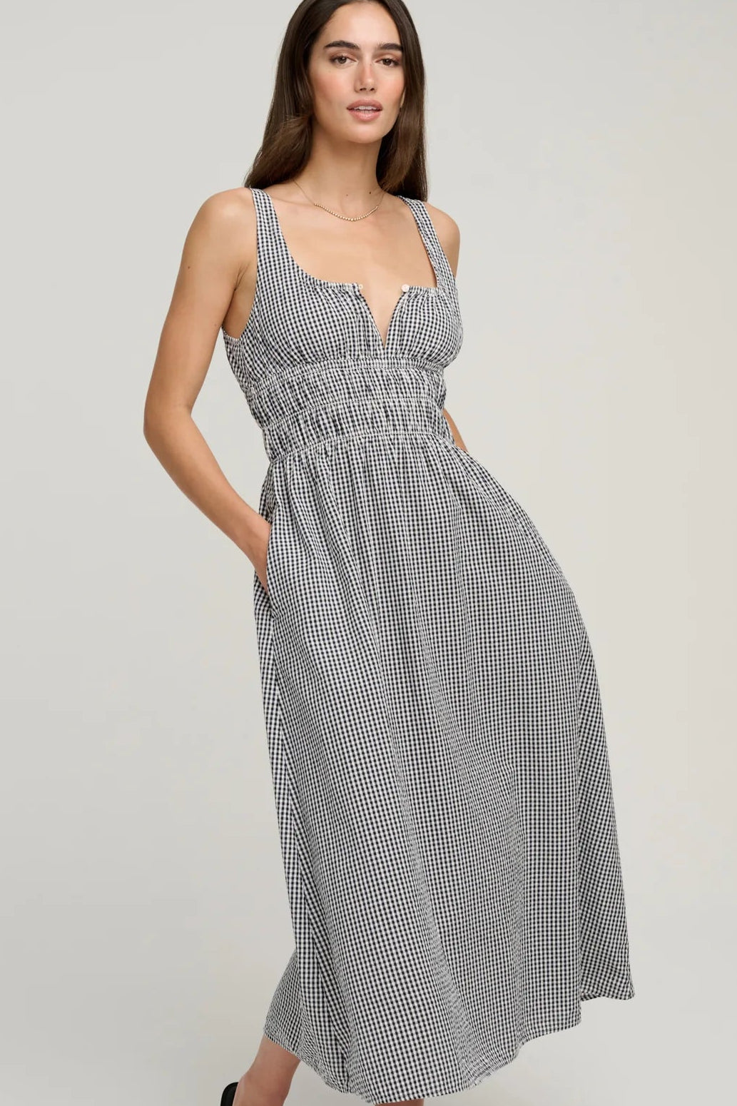 The Sleeveless Swoon Dress- Navy/White