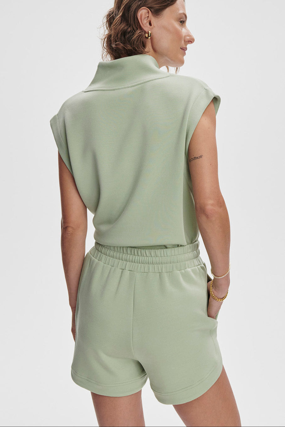 Ollie High Rise Short 3.5- Snow Sage