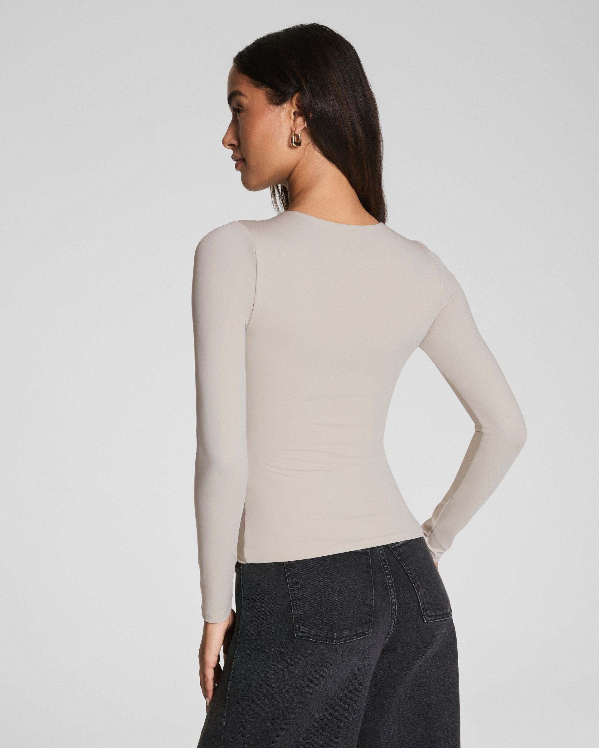 Smoothing Jersey Long Sleeve Crewneck- Bone