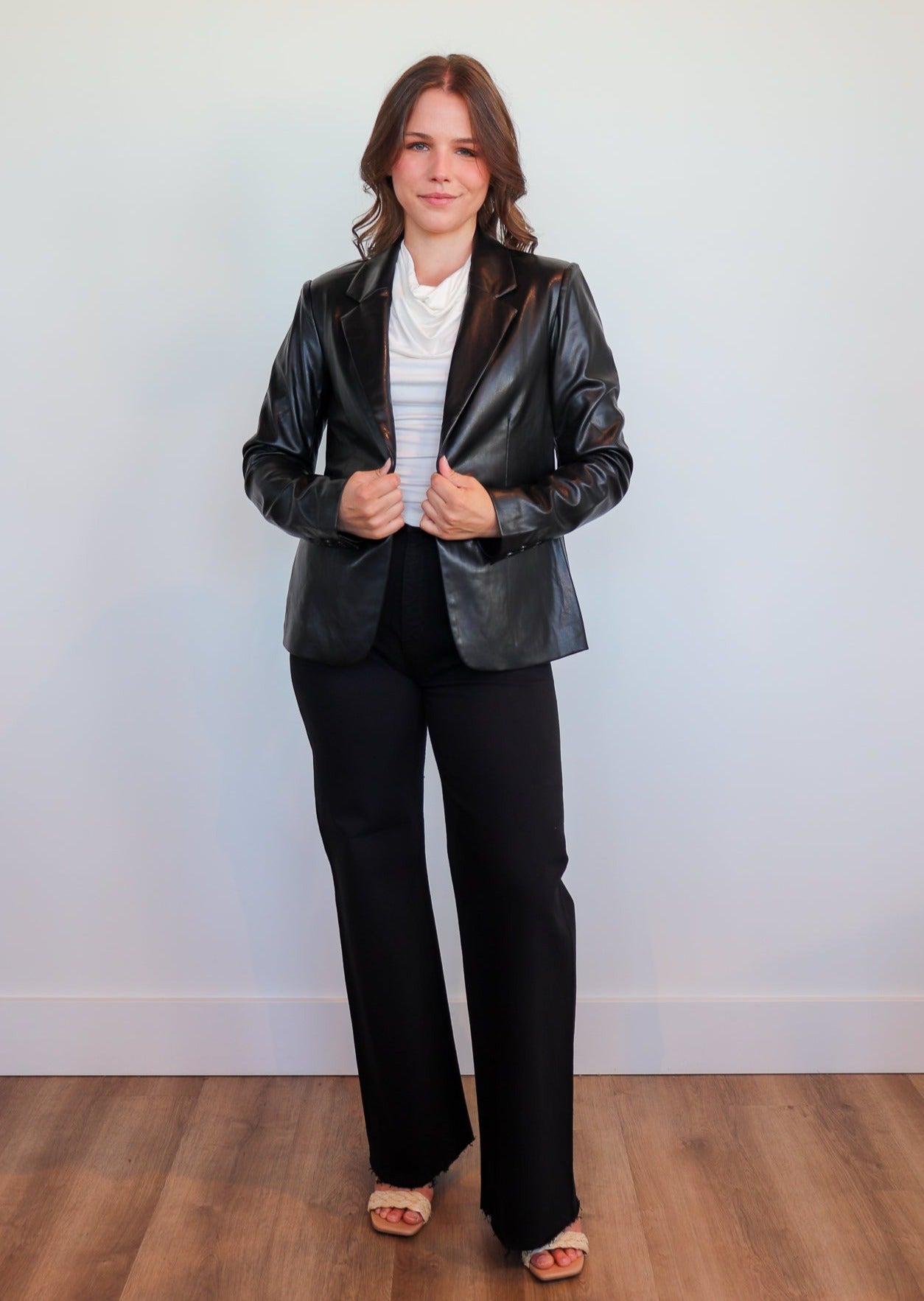 Yelena Welt Pocket Blazer—Black