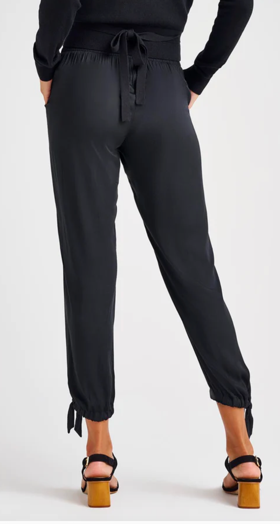 Splendid Chelsea Black Tie Joggers | illieco